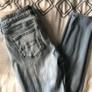 Abercrombie & Fitch Super Skinny Jeans